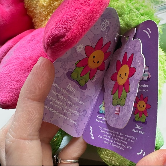 Russ Bum Bumz “Dan” Spring Flower Plush - Picture 6 of 8